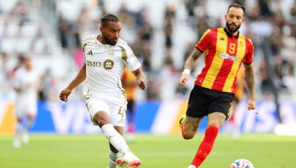 贝莱利闪光，突尼斯希望1-0力克洛杉矶FC，与切尔西决战