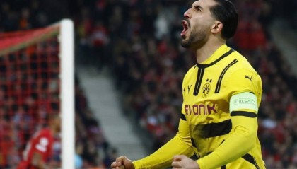 埃姆雷-詹：亚马尔喜欢像罗本一样内切射门，你能洞察但无法阻止