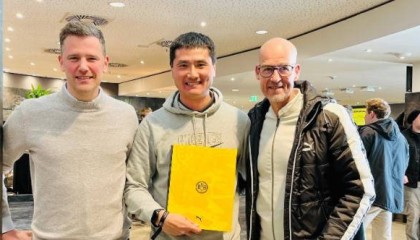 德甲名帅应邀加盟山东队，鲁能球迷热情欢迎