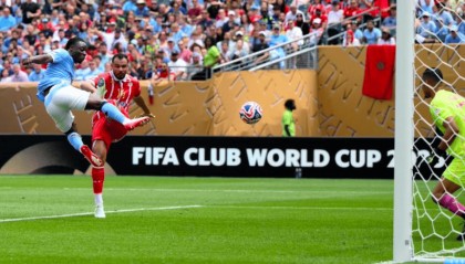 豪门悲喜夜：曼城2-0开门红 阿隆索首秀 皇马1-1惨遭亚洲球队爆冷