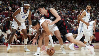 主动揽责！杨瀚森赛后反思输球：第一次背靠背腿不听使唤了