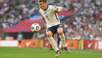 00:30 德甲焦点：法兰克福（3）争冠之路，基尔（18）能否绝境求生？