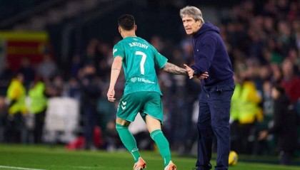 伊斯科呼吁支持安东尼留队，曼联标价5000万欧元